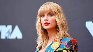 American Singer Taylor Swift invites 600 people for Album Party, 100 tests positive.