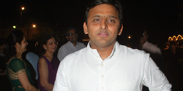 Akhilesh protest the Food Safety Bill